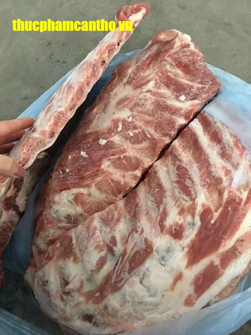 Sườn cánh buồm heo Nga Miratorg thùng 10kg, đông lạnh (1)