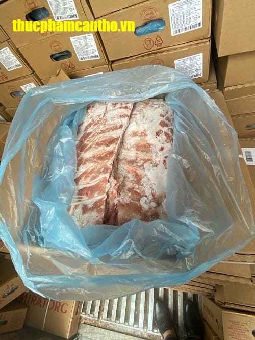 Sườn cánh buồm heo Nga Miratorg thùng 10kg, đông lạnh (11)