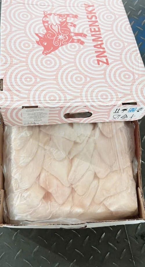 Tai heo Znamensky -3