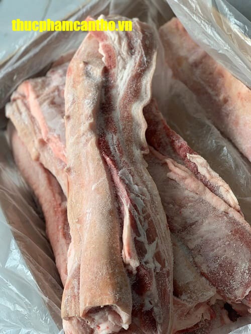 ba rọi dây heo q6 -1