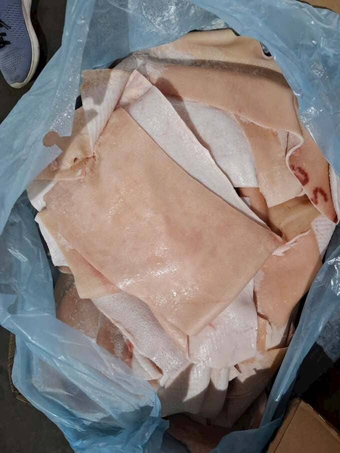 Da Lưng Heo Tonnies Nhập Khẩu Đức Đông Lạnh (4)