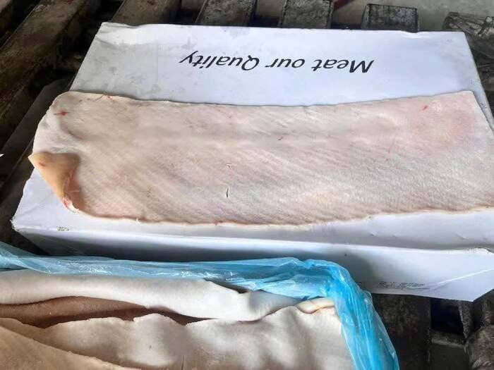 Da Lưng Heo Van Rooi Nhập Khẩu Hà Lan Đông Lạnh (3)