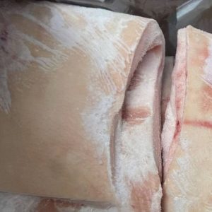 Mỡ Lưng Heo Có Da Blomer Nhập Khẩu Đức Đông Lạnh Thùng 15kg