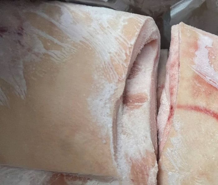Mỡ Lưng Heo Có Da Blomer Nhập Khẩu Đức Đông Lạnh (2)